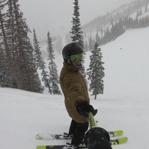 Meet your Posher, Gene